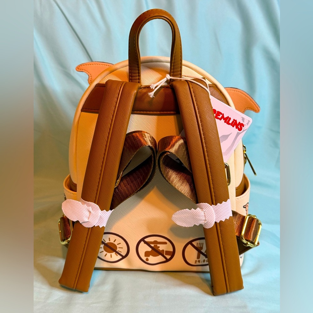 Loungefly x Gremlins Gizmo Mogwai Character Backpack - Picture 4 of 7